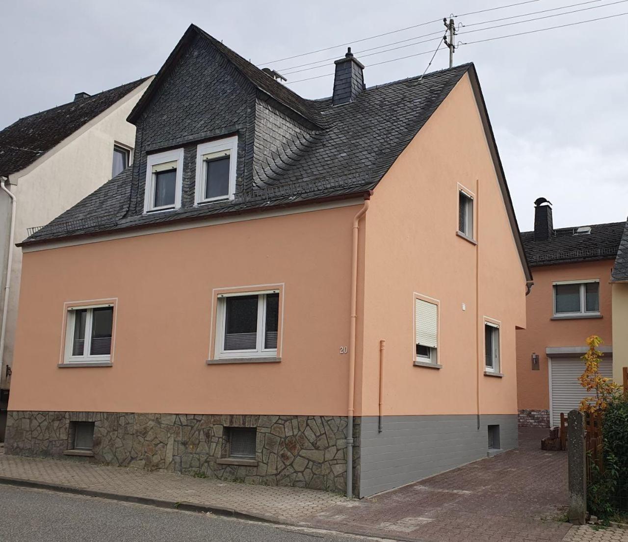 Villa Haus Zwanzig Weisel Esterno foto